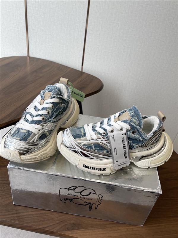 20251128103854435 370